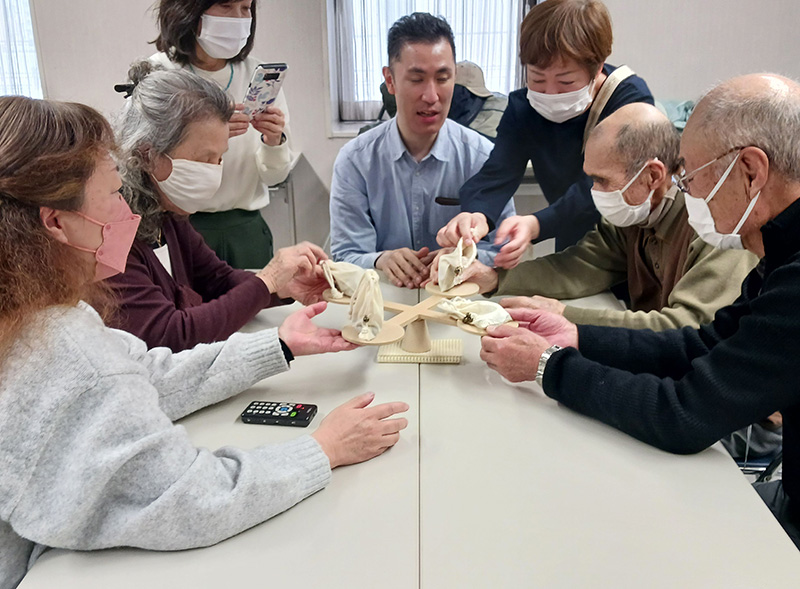 �Q�[���Ɏ��g�ގQ���҂̊F����̎ʐ^